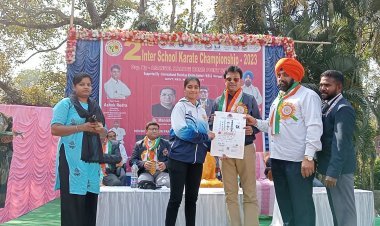 महिलाओं को आत्मरक्षा के लिए प्रशिक्षण : पार्षद अशोक रूद