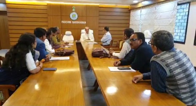 माध्यमिक परीक्षा को लेकर जिला शासक कार्यालय में बैठक
