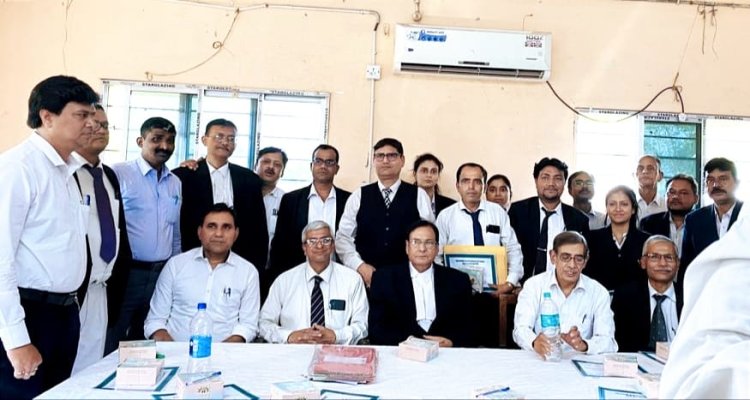 आसनसोल बार एसोसिएशन की नई कमेटी गठित, जीते हुए वकीलों ने संभाला कमान।