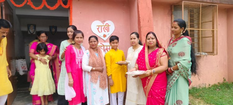 आसनसोल हिंदी जनकल्याण मंच ने मनाया रखी उत्सव