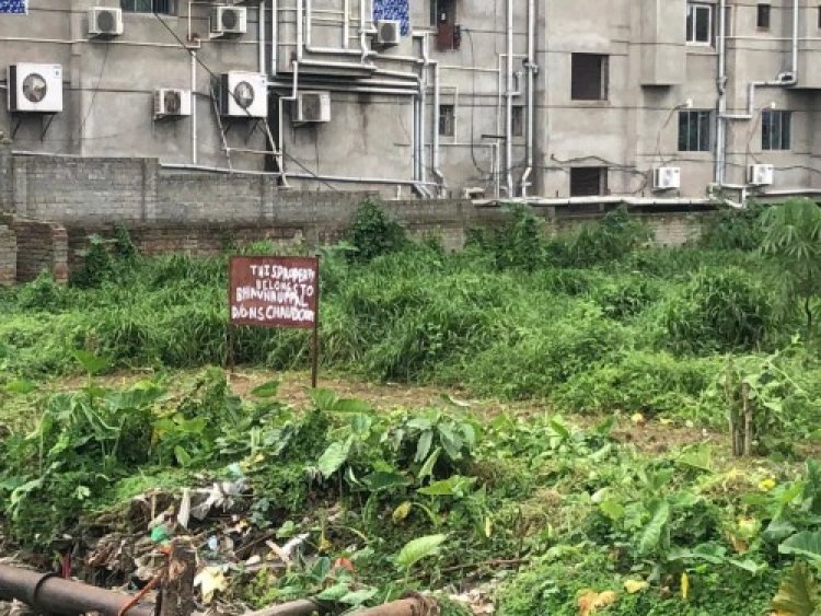 करोड़ो की जमीन को लेकर गहराया मामला, कौन है मालिक