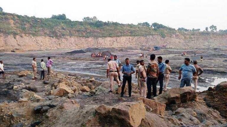 कोयला चोरी के दौरान धंसान में दबे 3 की मौत, विधायक ने सात लोगों की मौत की बात कही