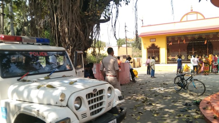 कोर्ट के आदेश के बाद भी मंदिर का ताला नहीं खुलवा स्की पुलिस 