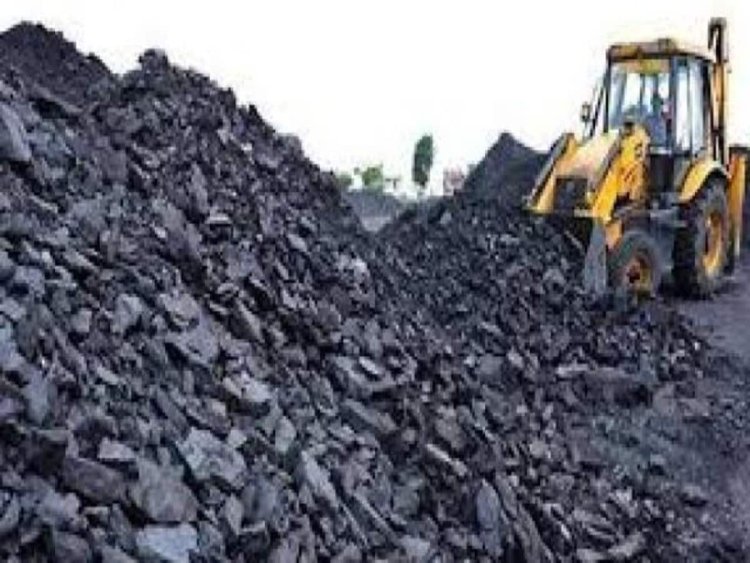 रास्ते बदला जा रहा ईसीएल का कोयला, वैध डिपो की जगह गिर रहा अवैध डिपो में