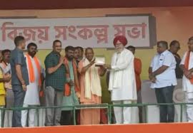 तृणमूल, कांग्रेस और सीपीएम के नाम अलग, लेकिन काम एक : योगी