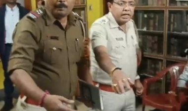 मंत्री मलय घटक के घर पर हमला, 1 गिरफ्तार