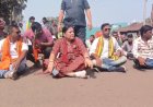 रास्ता मरम्मत को लेकर आसनसोल दक्षिण के विधायक ने किया रास्ता जाम
