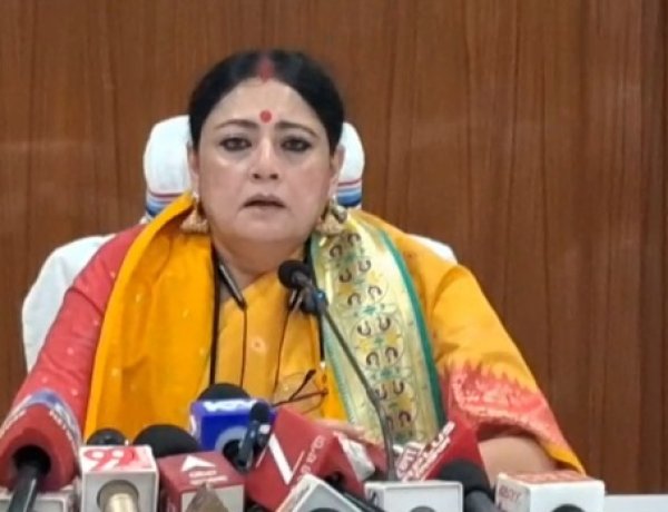 दुर्गा पूजा को लेकर कई नई पहल की घोषणा की गई है